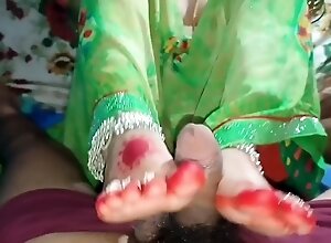 Bath Me Academic Rahi Thi Dever Ne Bedroom Me Le Jakar Chod Diya Adrift Hindi Audio